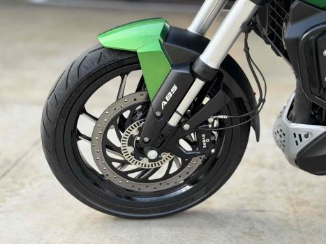 BAJAJ Dominar 400 , Foto 12