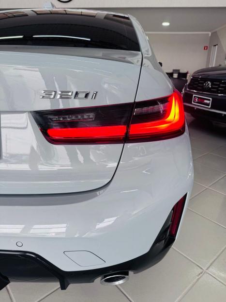BMW 320I 2.0 16V 4P M SPORT GP TURBO ACTIVE FLEX AUTOMTICO, Foto 11