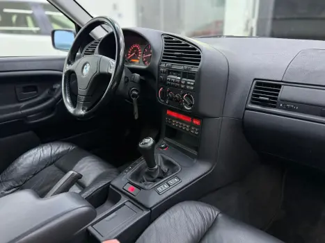 BMW 325I 2.5 24V 4P, Foto 17