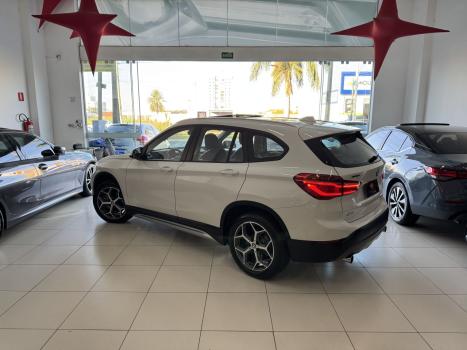 BMW X1 2.0 16V 4P SDRIVE 20I X-LINE ACTIVEFLEX TURBO AUTOMTICO, Foto 4