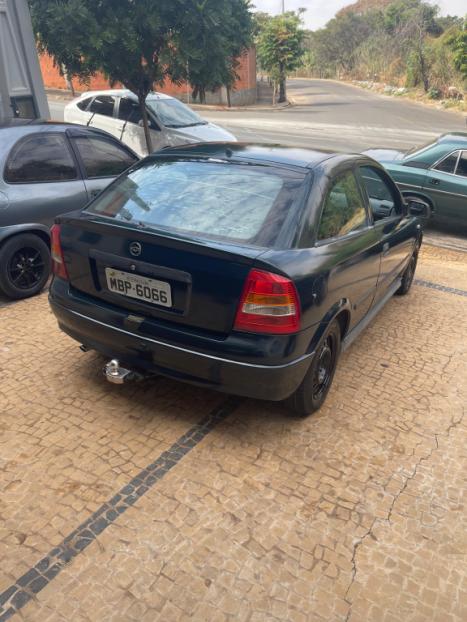 CHEVROLET Astra Hatch 1.8 GL, Foto 3