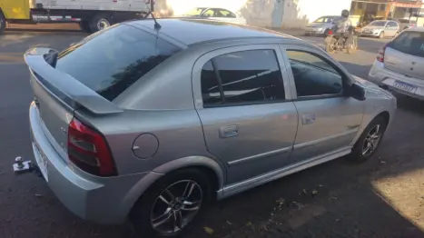 CHEVROLET Astra Hatch 2.0 4P ADVANTAGE  FLEX, Foto 4