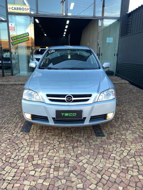 CHEVROLET Astra Sedan 2.0 4P FLEX ELEGANCE AUTOMTICO, Foto 2