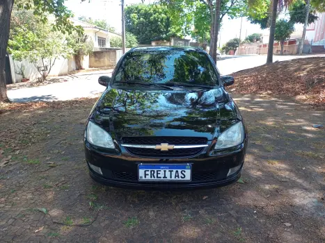 CHEVROLET Classic Sedan 1.0 4P VHCE FLEX LS, Foto 3