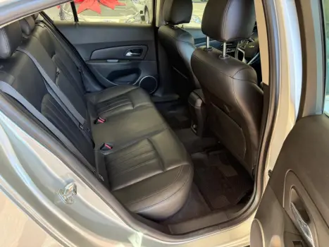 CHEVROLET Cruze Sedan 1.8 16V 4P LT ECOTEC FLEX AUTOMTICO, Foto 9