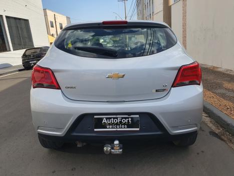 CHEVROLET Onix Hatch 1.4 4P FLEX LT AUTOMTICO, Foto 7