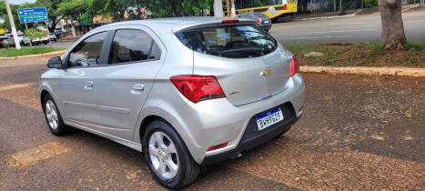 CHEVROLET Onix Hatch 1.4 4P FLEX LT, Foto 12