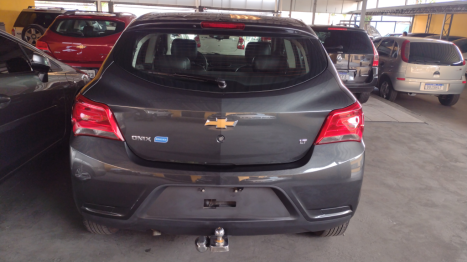 CHEVROLET Onix Hatch 1.0 4P FLEX LT, Foto 9