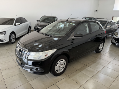 CHEVROLET Onix Hatch 1.0 4P FLEX LT, Foto 4