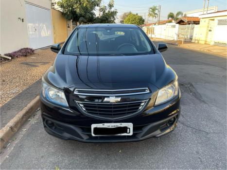 CHEVROLET Onix Hatch 1.4 4P FLEX LT, Foto 3