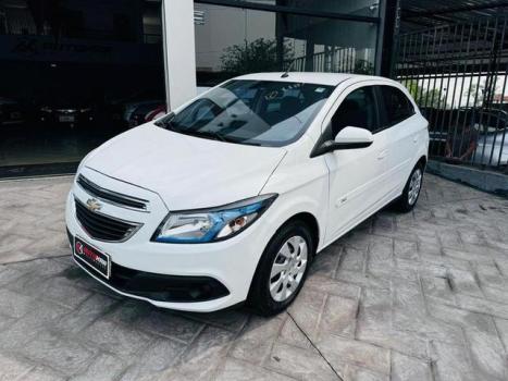 CHEVROLET Onix Hatch 1.4 4P FLEX LT, Foto 2