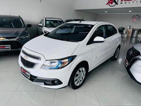 CHEVROLET Onix Hatch 1.4 4P FLEX LT, Foto 5