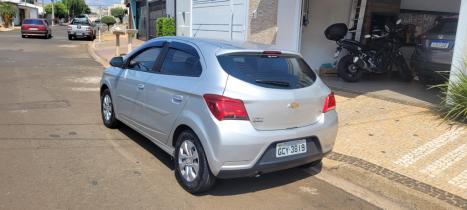 CHEVROLET Onix Hatch 1.0 4P FLEX LT, Foto 3