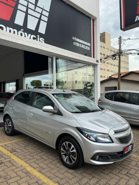 CHEVROLET Onix Hatch 1.4 4P FLEX LTZ, Foto 9