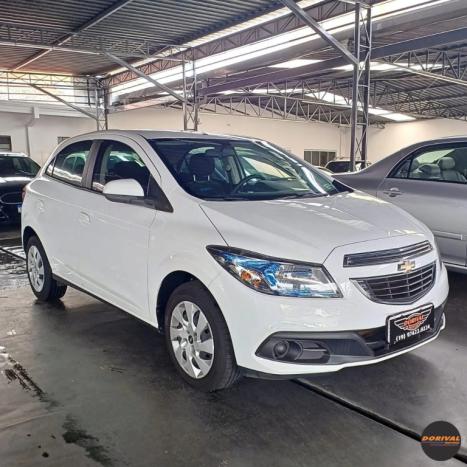 CHEVROLET Onix Hatch 1.4 4P FLEX LT, Foto 3