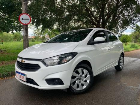 CHEVROLET Onix Hatch 1.4 4P FLEX LT, Foto 3