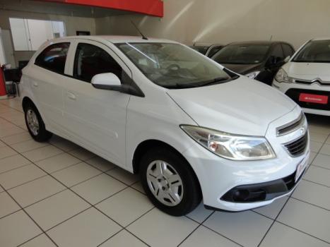 CHEVROLET Onix Hatch 1.0 4P FLEX LT, Foto 1