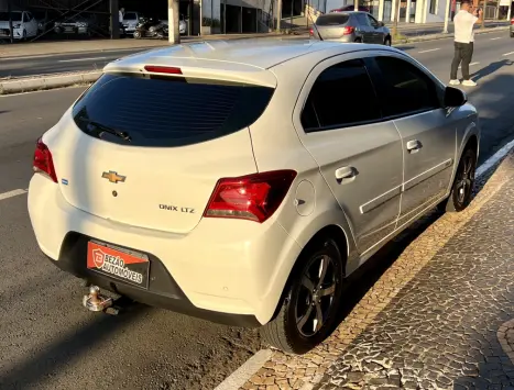 CHEVROLET Onix Hatch 1.4 4P FLEX LTZ AUTOMTICO, Foto 6