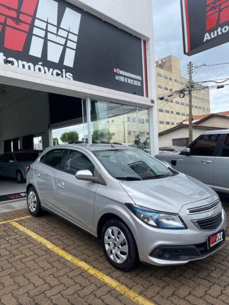 CHEVROLET Onix Hatch 1.4 4P FLEX LT, Foto 4