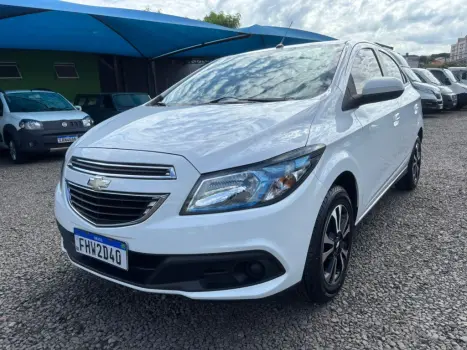 CHEVROLET Onix Hatch 1.4 4P FLEX LT, Foto 13