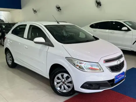 CHEVROLET Onix Hatch 1.0 4P FLEX LT, Foto 2