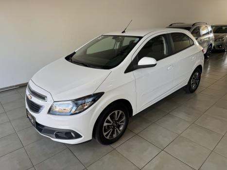 CHEVROLET Onix Hatch 1.4 4P FLEX LTZ, Foto 2