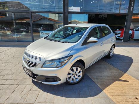 CHEVROLET Onix Hatch 1.4 4P FLEX LT, Foto 2