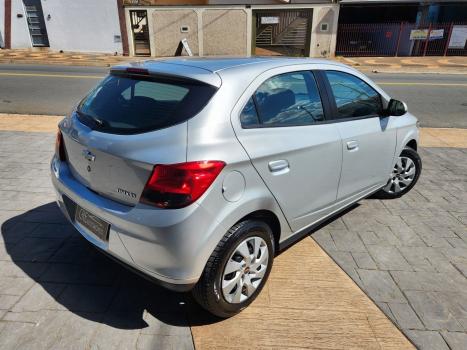 CHEVROLET Onix Hatch 1.4 4P FLEX LT, Foto 4