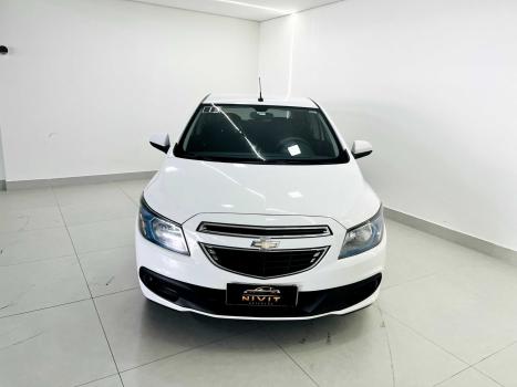 CHEVROLET Onix Hatch 1.4 4P FLEX LT, Foto 3