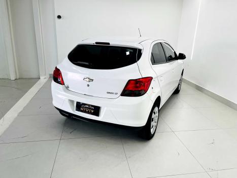 CHEVROLET Onix Hatch 1.4 4P FLEX LT, Foto 9