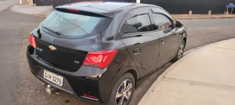 CHEVROLET Onix Hatch 1.4 4P FLEX LTZ AUTOMTICO, Foto 6