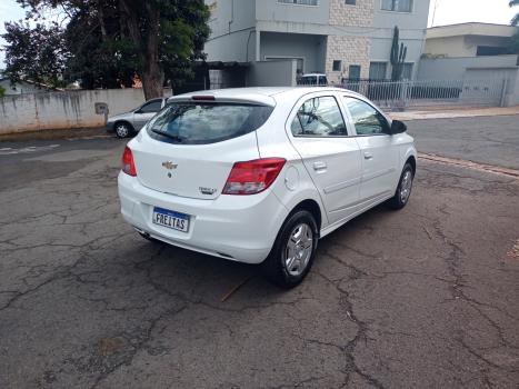 CHEVROLET Onix Hatch 1.0 4P FLEX LT, Foto 4