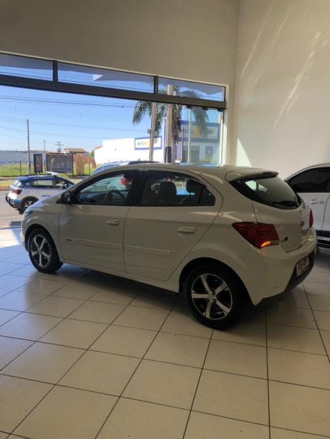 CHEVROLET Onix Hatch 1.4 4P FLEX LTZ, Foto 9