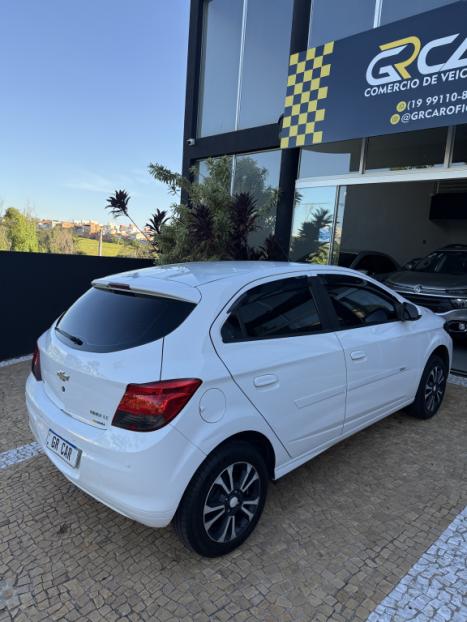 CHEVROLET Onix Hatch 1.4 4P FLEX LT, Foto 4
