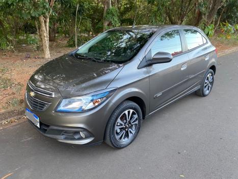 CHEVROLET Onix Hatch 1.4 4P FLEX LTZ, Foto 5