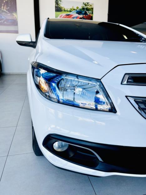 CHEVROLET Onix Hatch 1.4 4P FLEX LTZ, Foto 5