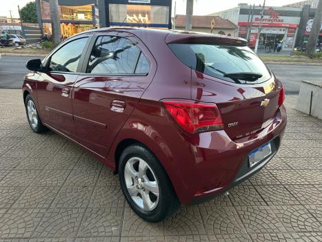 CHEVROLET Onix Hatch 1.4 4P FLEX LT, Foto 12