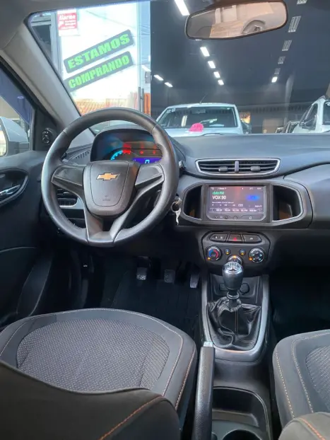 CHEVROLET Onix Hatch 1.4 4P FLEX LTZ, Foto 17