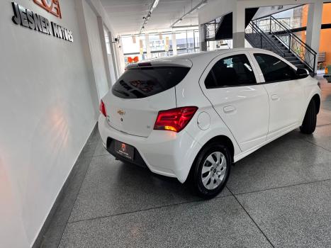 CHEVROLET Onix Hatch 1.0 4P FLEX LT, Foto 3