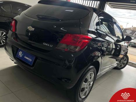 CHEVROLET Onix Hatch 1.4 4P FLEX LT, Foto 6