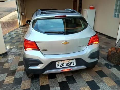 CHEVROLET Onix Hatch 1.4 4P FLEX ACTIV, Foto 5