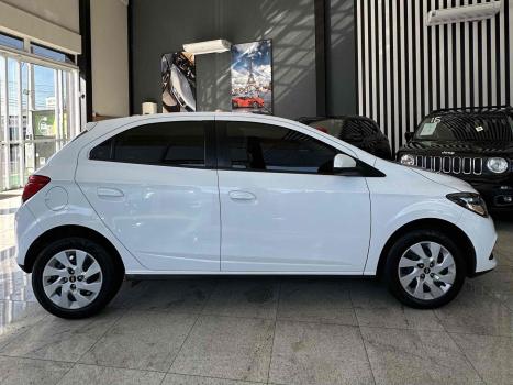 CHEVROLET Onix Hatch 1.4 4P FLEX LT, Foto 4