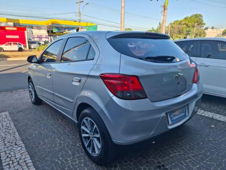 CHEVROLET Onix Hatch 1.4 4P FLEX LT, Foto 2