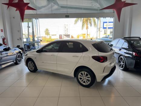 CHEVROLET Onix Hatch 1.0 12V 4P FLEX TURBO AUTOMTICO, Foto 4