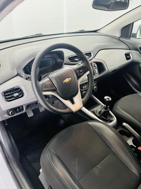CHEVROLET Onix Hatch 1.4 4P FLEX LT, Foto 2