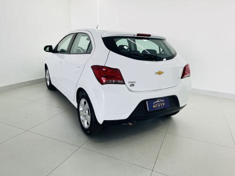 CHEVROLET Onix Hatch 1.4 4P FLEX LT, Foto 11