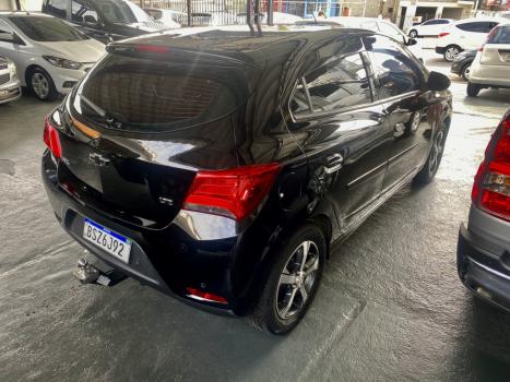 CHEVROLET Onix Hatch 1.4 4P FLEX LTZ, Foto 2