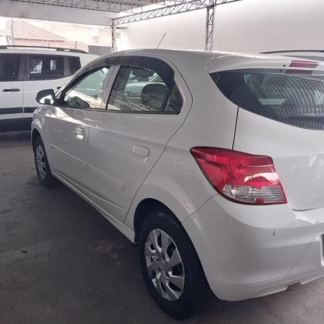 CHEVROLET Onix Hatch 1.0 4P FLEX LT, Foto 4