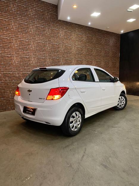 CHEVROLET Onix Hatch 1.0 4P FLEX LT, Foto 2
