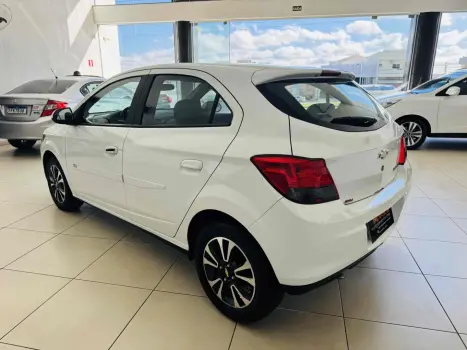 CHEVROLET Onix Hatch 1.4 4P FLEX LTZ, Foto 5
